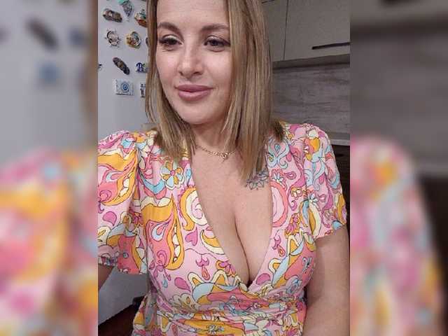 white-angel-1 live cam on BongaCams