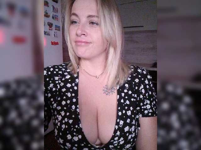white-angel-1 live cam on BongaCams