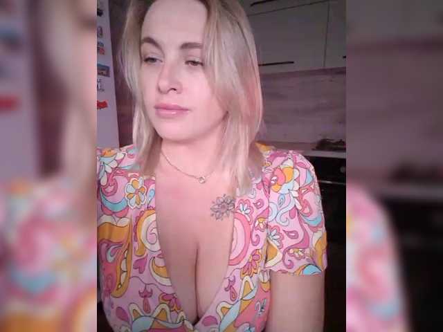white-angel-1 live cam on BongaCams