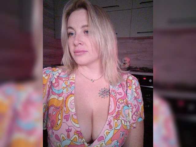 white-angel-1 live cam on BongaCams