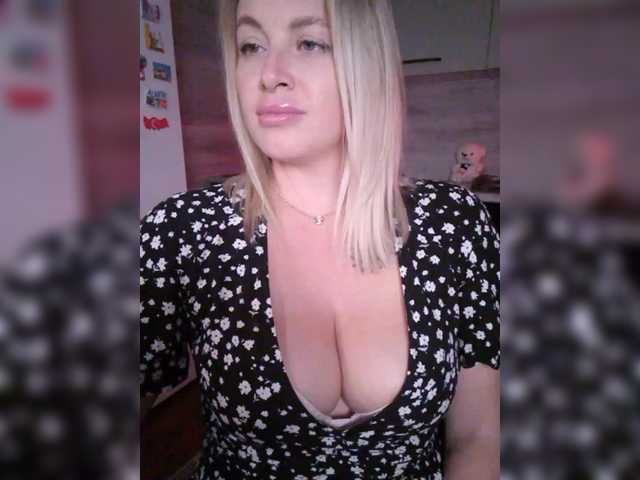 white-angel-1 live cam on BongaCams