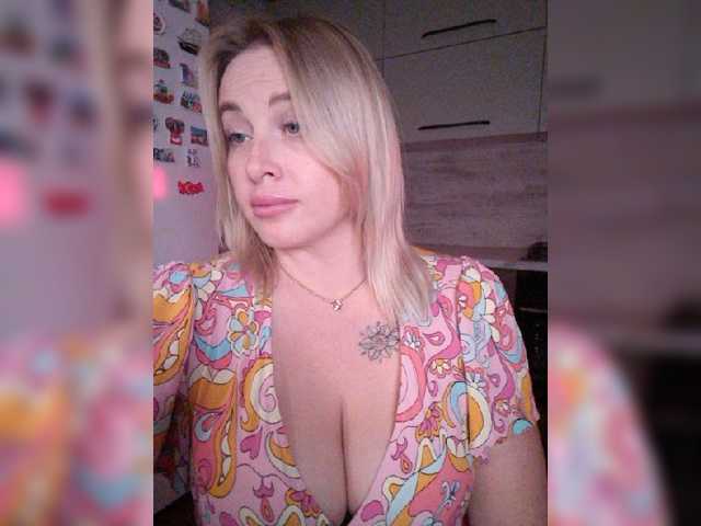white-angel-1 live cam on BongaCams