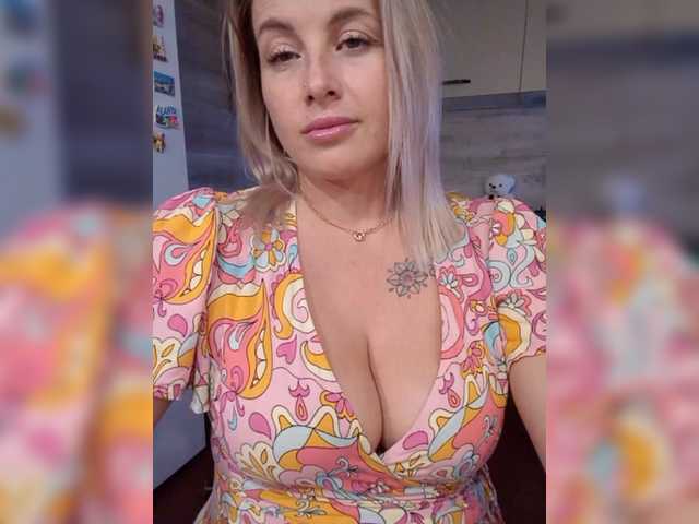 white-angel-1 live sex show