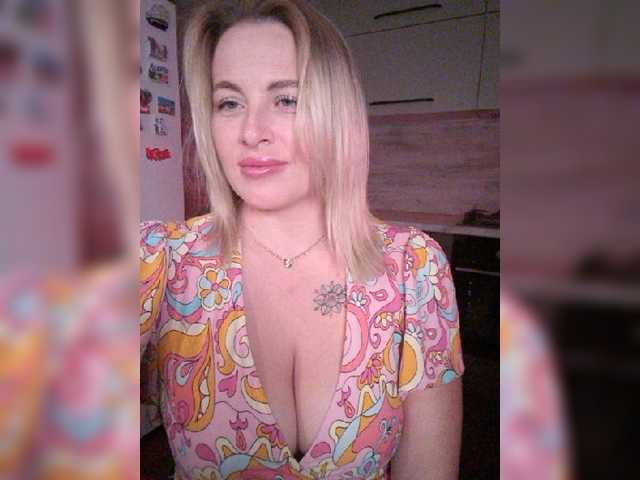 white-angel-1 live cam on BongaCams