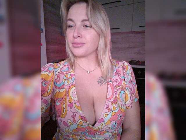 white-angel-1 live cam on BongaCams