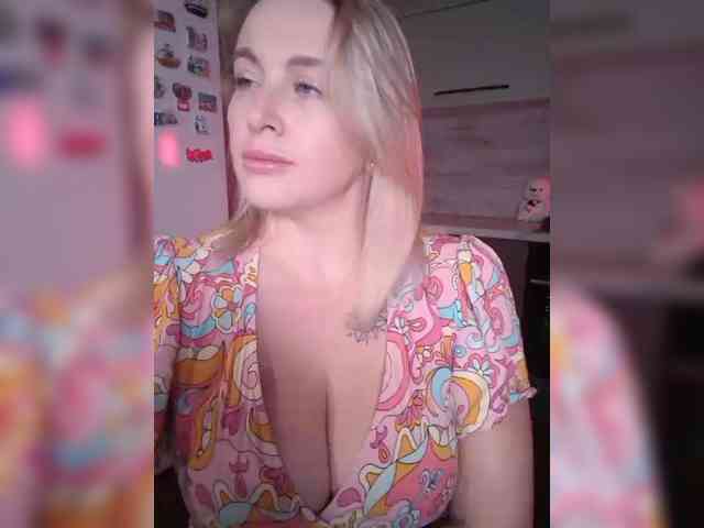 Model: --_Angel_--