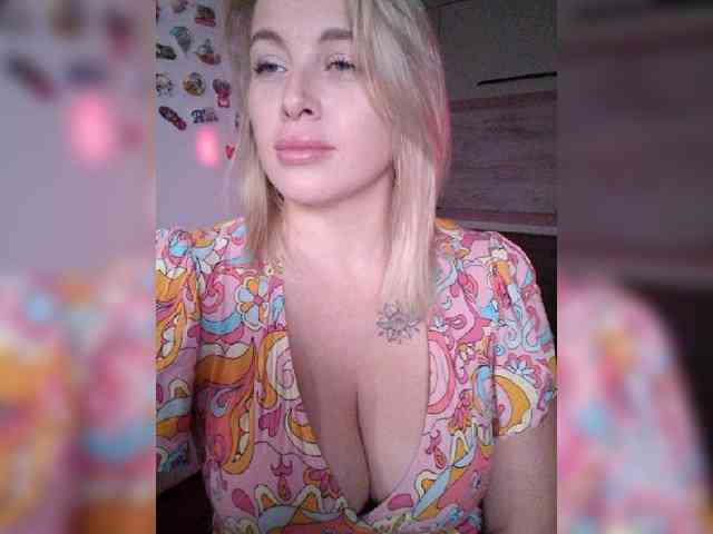 Model: --_Angel_--