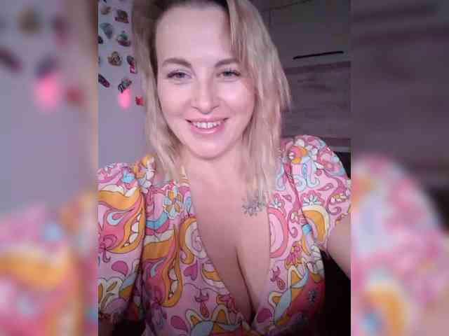 Model: --_Angel_--