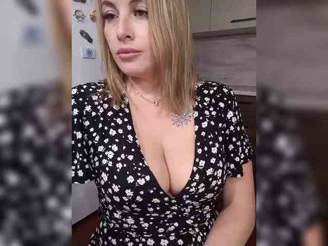 Модель: --_Angel_--