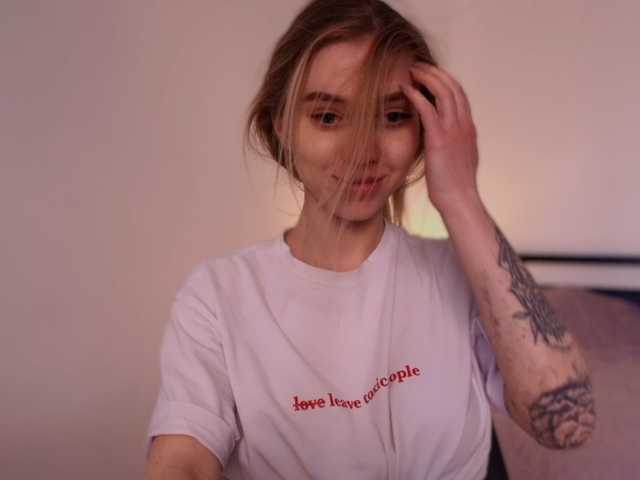 ladayy's BongaCams show and profile