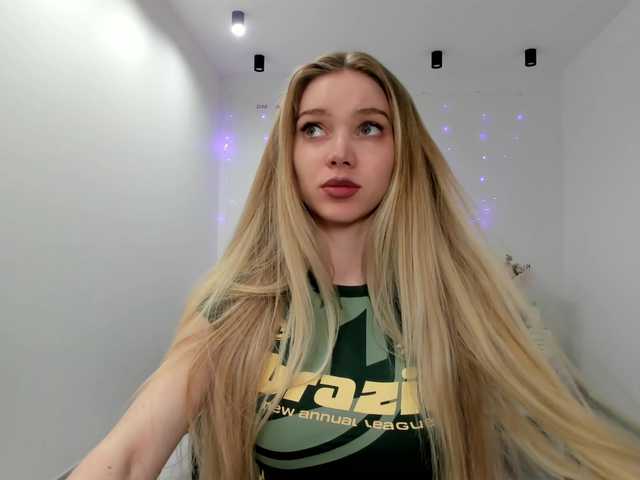 ladayy's BongaCams show and profile