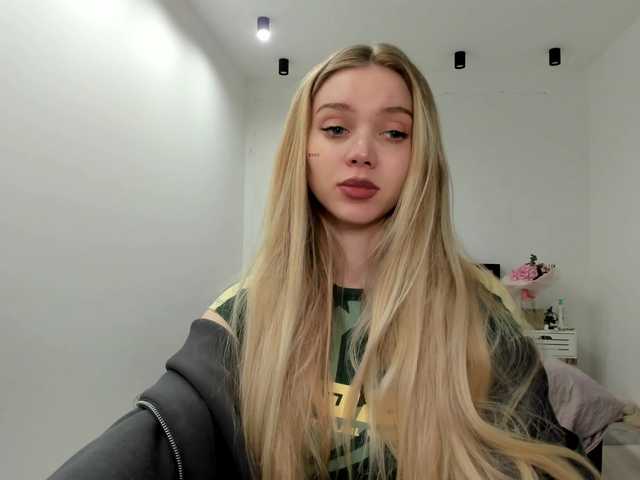 ladayy's BongaCams show and profile