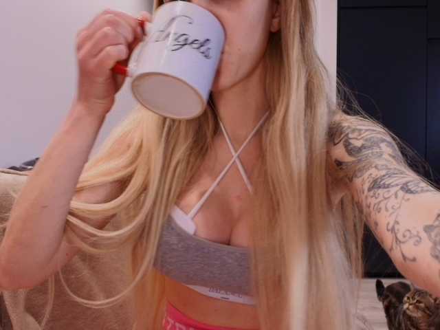 ladayy's BongaCams show and profile