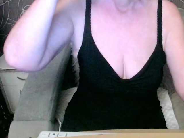Svetulya50 live cam on BongaCams