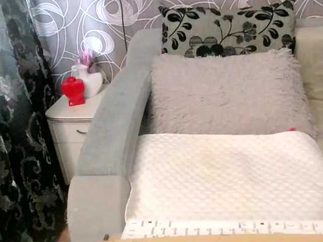 Svetulya50 live cam on BongaCams