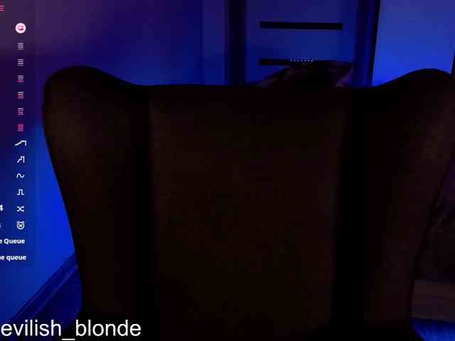 MikaKisa66624 webcam