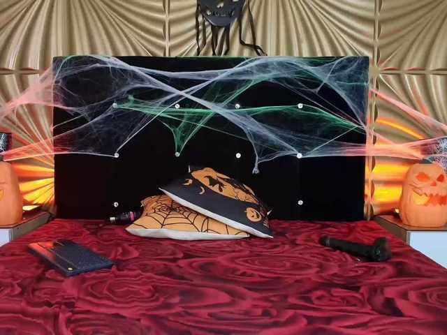 emmily-keller live cam on BongaCams