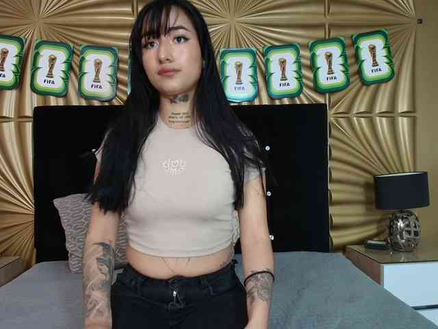 emmily-keller webcam