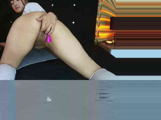 emmily-keller webcam