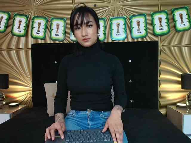 emmily-keller webcam