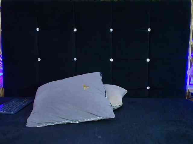 emmily-keller webcam