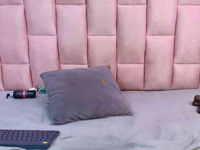 emmily-keller webcam