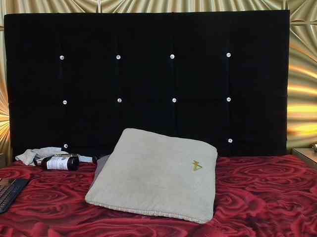 emmily-keller webcam