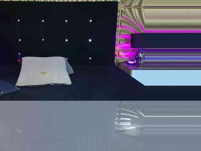 emmily-keller webcam