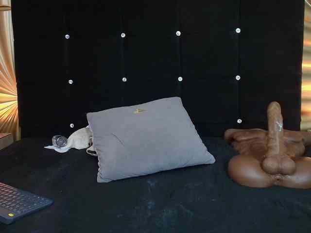 emmily-keller webcam