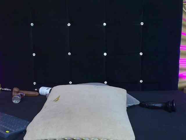 emmily-keller webcam