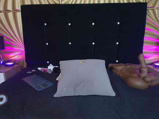 emmily-keller webcam