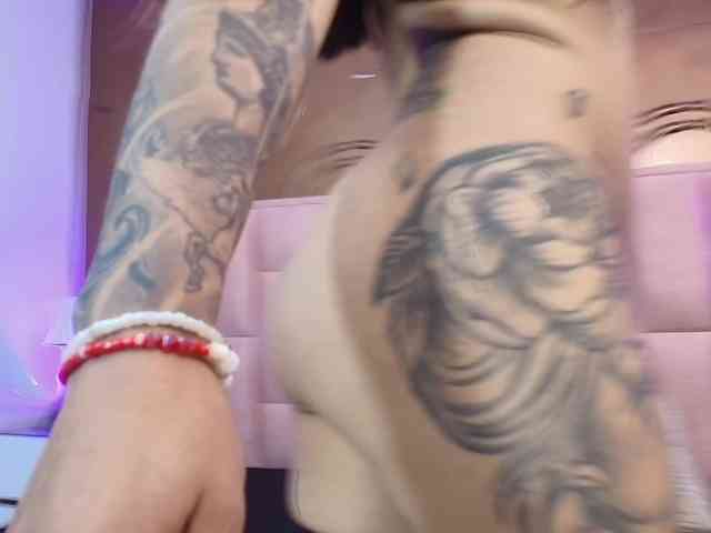 emmily-keller webcam