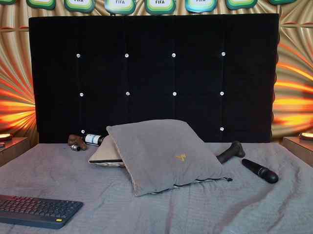 emmily-keller webcam