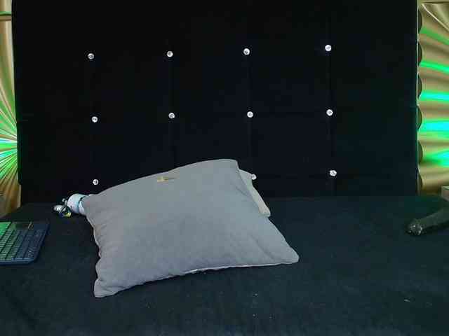 emmily-keller webcam