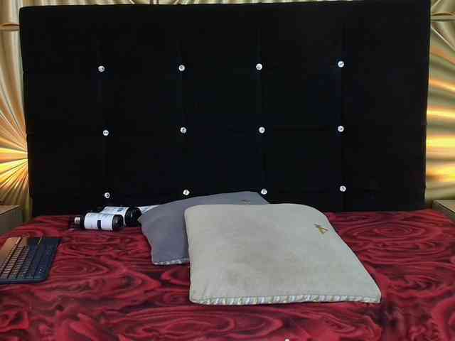 emmily-keller webcam