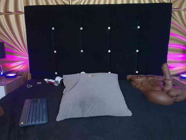 emmily-keller webcam