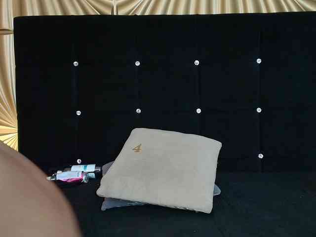 emmily-keller webcam