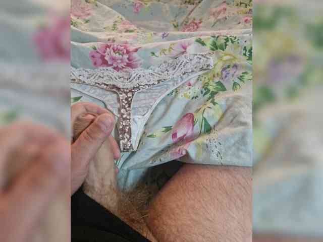 badmouse198 Sex Cam Show