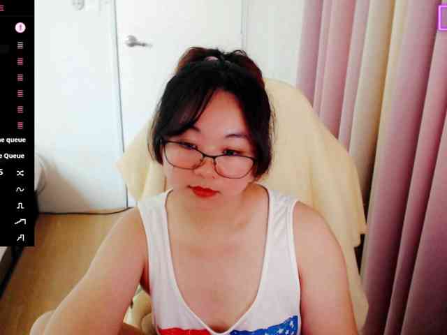 MCutie webcam