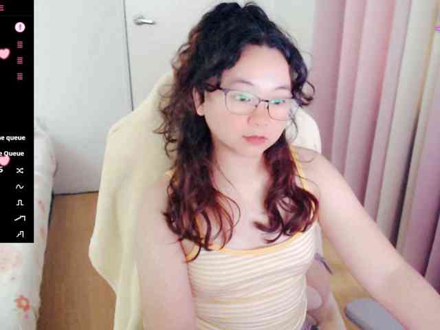 MCutie webcam