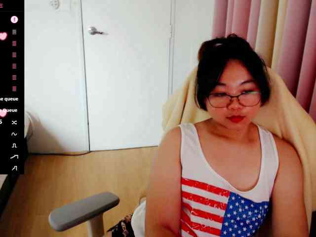 MCutie webcam
