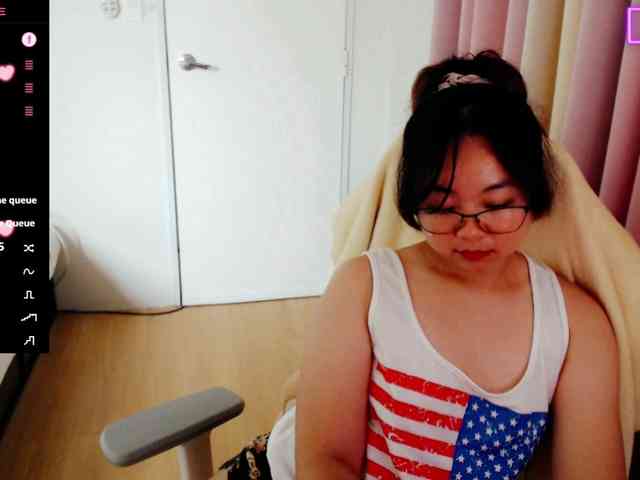 MCutie webcam