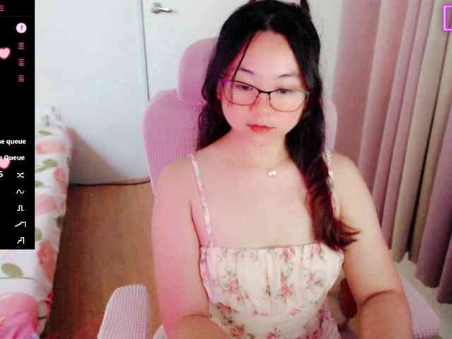 MCutie webcam