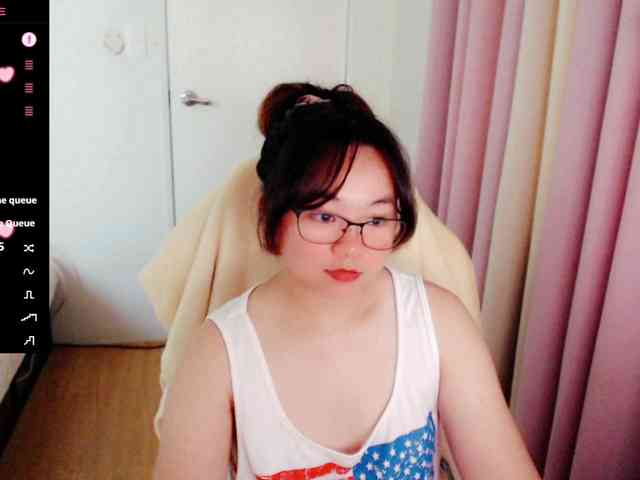 MCutie webcam