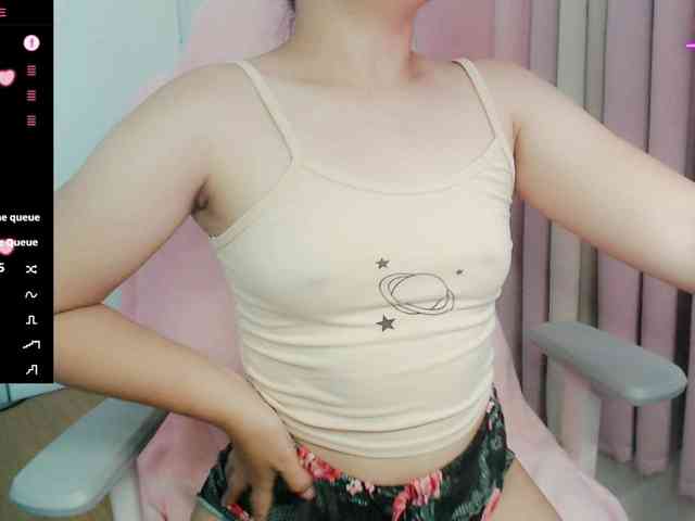 MCutie webcam