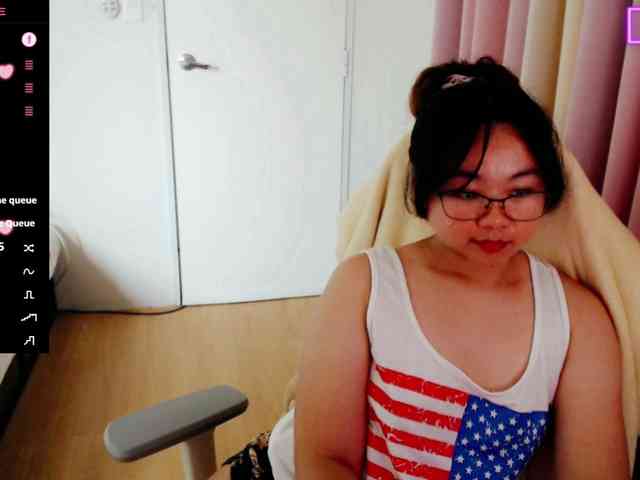 MCutie webcam