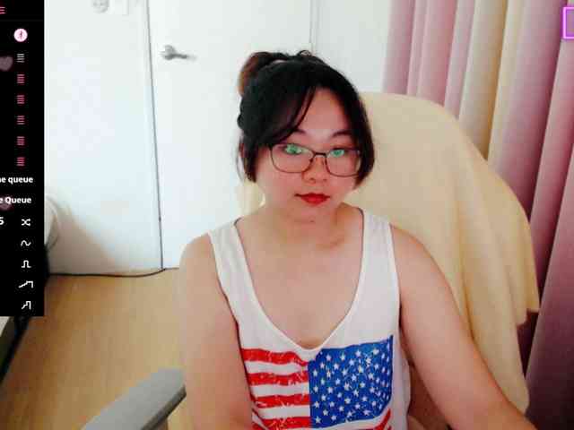 MCutie webcam