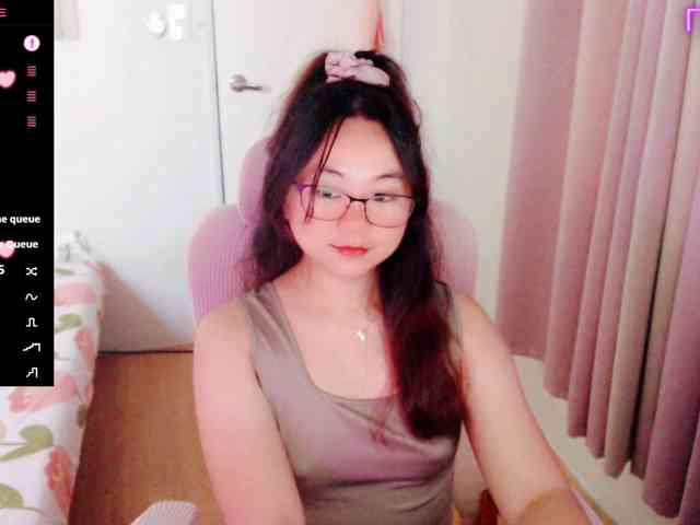 MCutie webcam