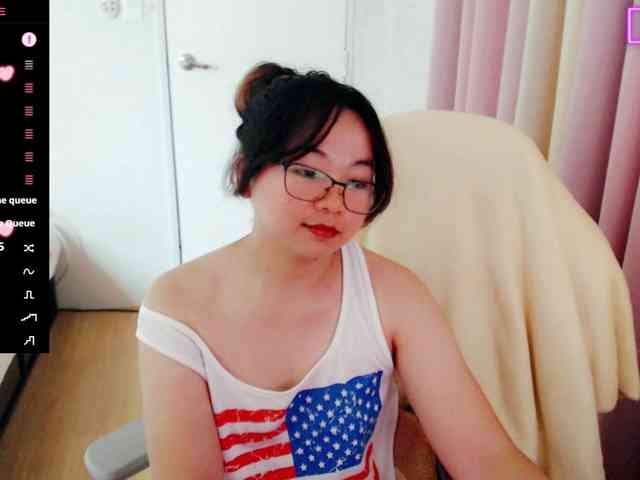 MCutie webcam