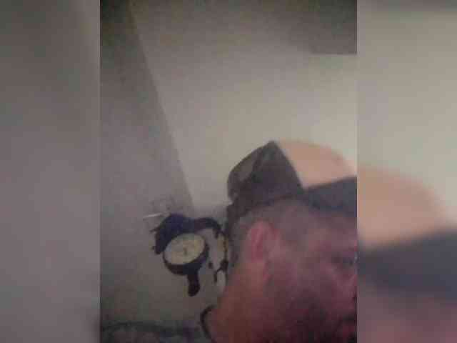 beny84hot Live Webcam on BongaCams
